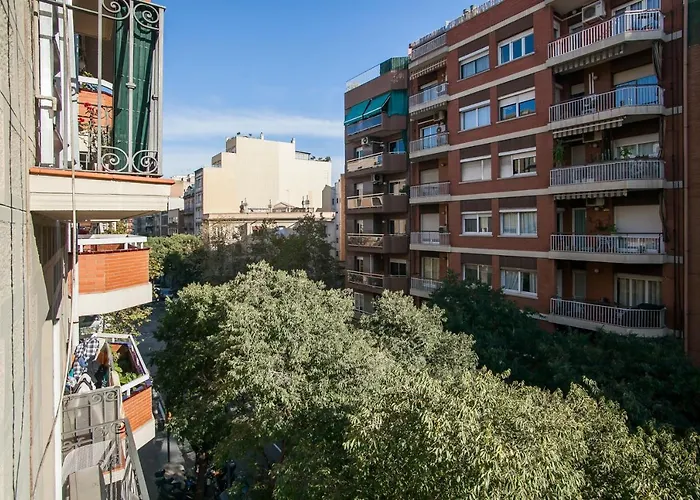 Bbarcelona Gaudi Flats