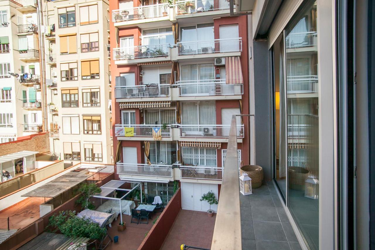 Bbarcelona Gaudi Flats Barcelone